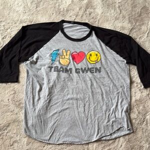 Gwen Stefani concert Gray and Black Graphic Raglan Tee